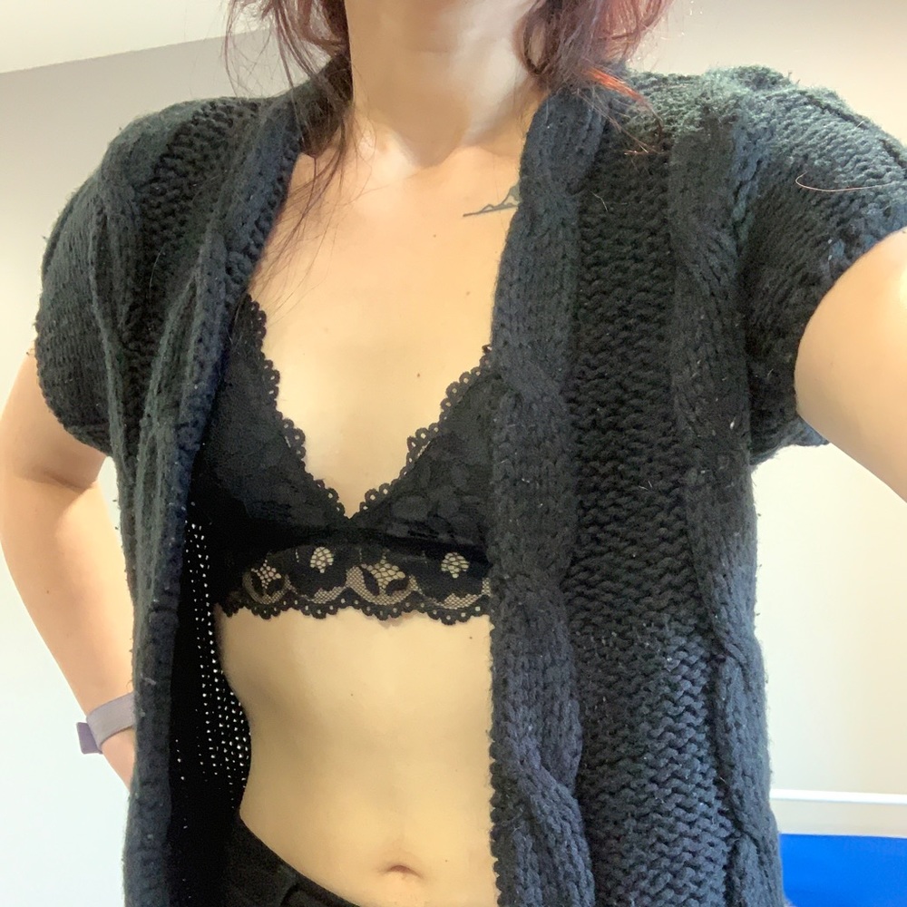 Black pullover